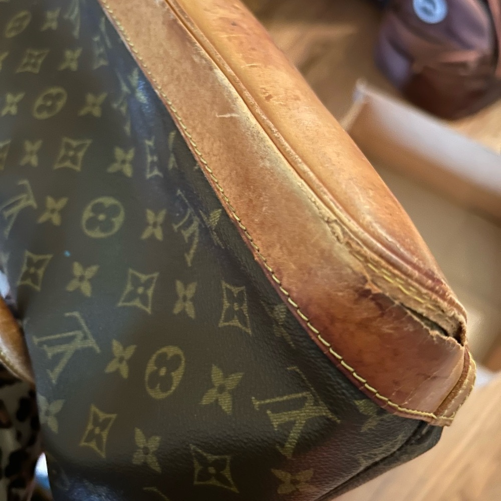 Louis Vuitton Brown Monogram Canvas Top-Handle Bag with Tan Leather Trim - Picture 9 of 9